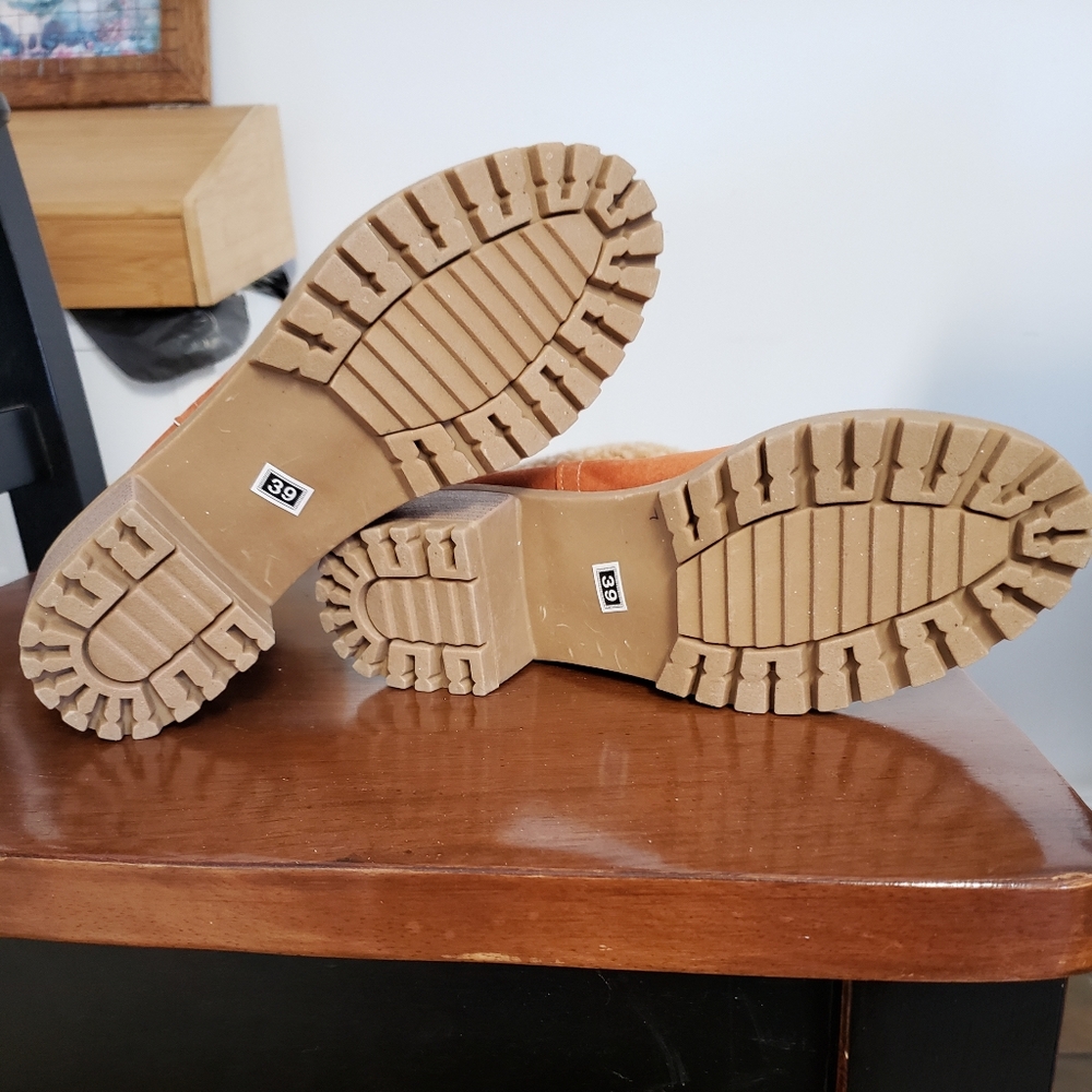 Fall boot - Picture 2 of 4